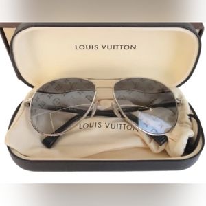 Louis Vuitton Silvertone Monogram Conspiration Pilot Sunglasses